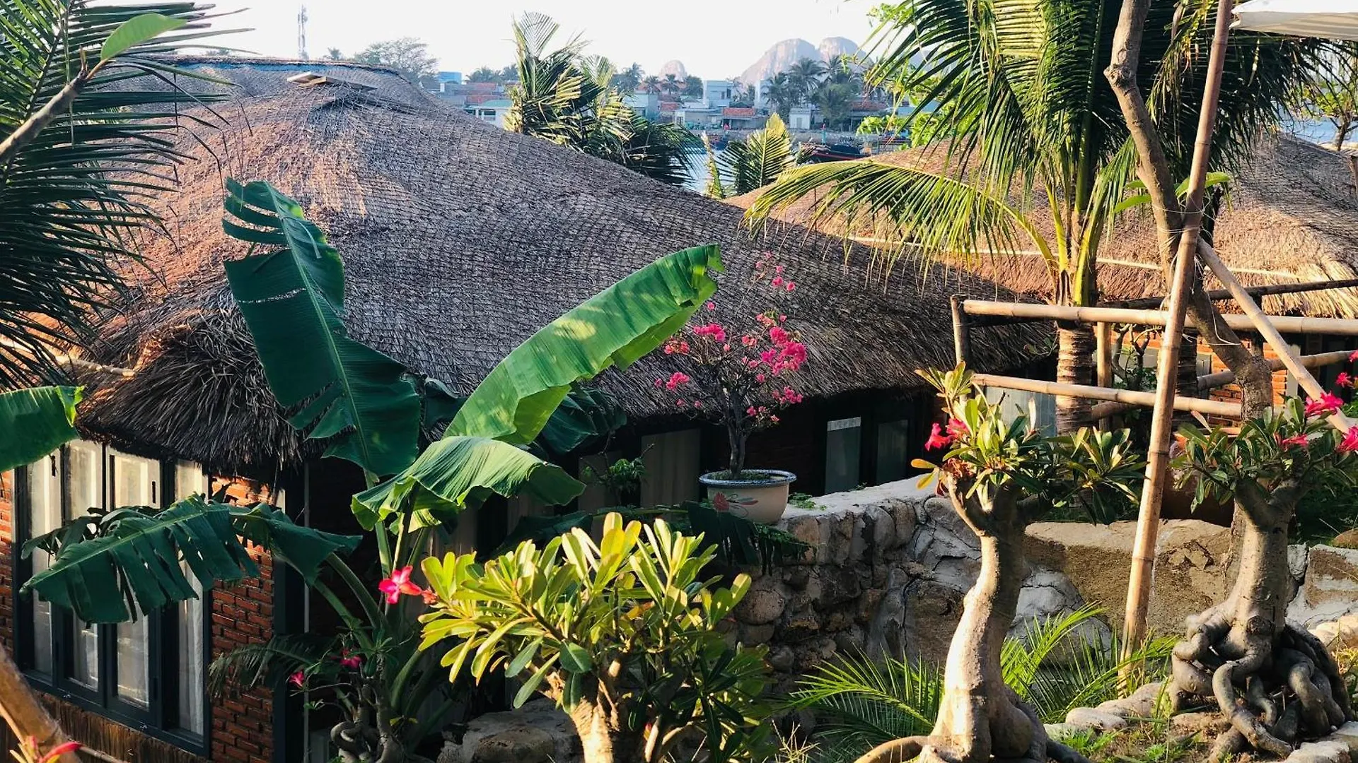 Robinson Beach & Villas Nha Trang
